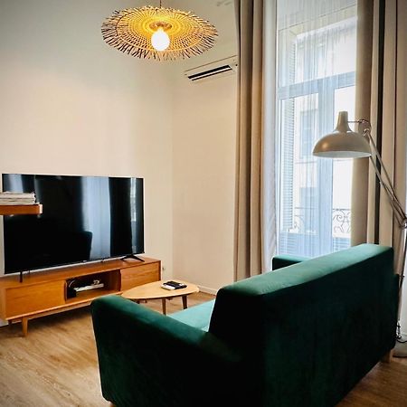 Duplex-Ceiling Height 1,9M-Free Private Parking-Self Check In !! Duplex Climatise-Hauteur Sous Plafond 1,9M-Parking Prive Gratuit-Arrivee Autonome !! Avignon Exteriör bild